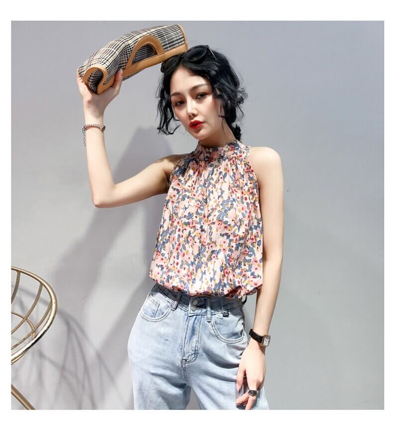 Ultra-colorful sleeveless satin blouse