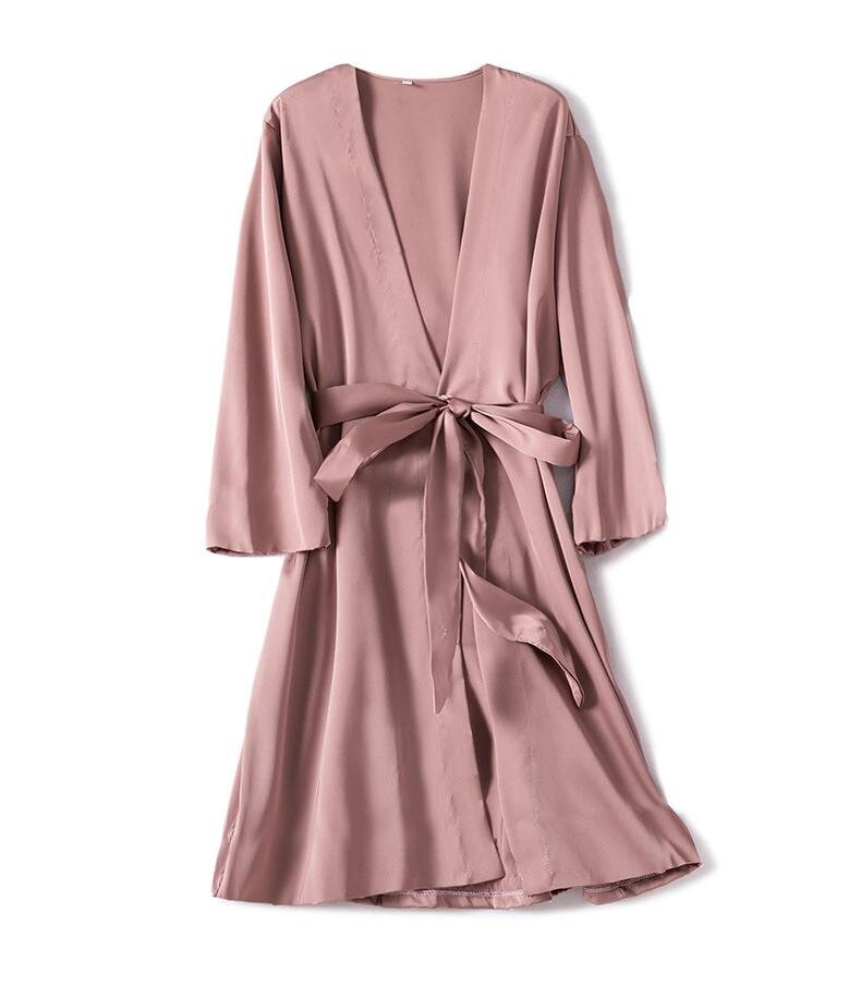 Pink Alma satin bathrobe – Duchesse