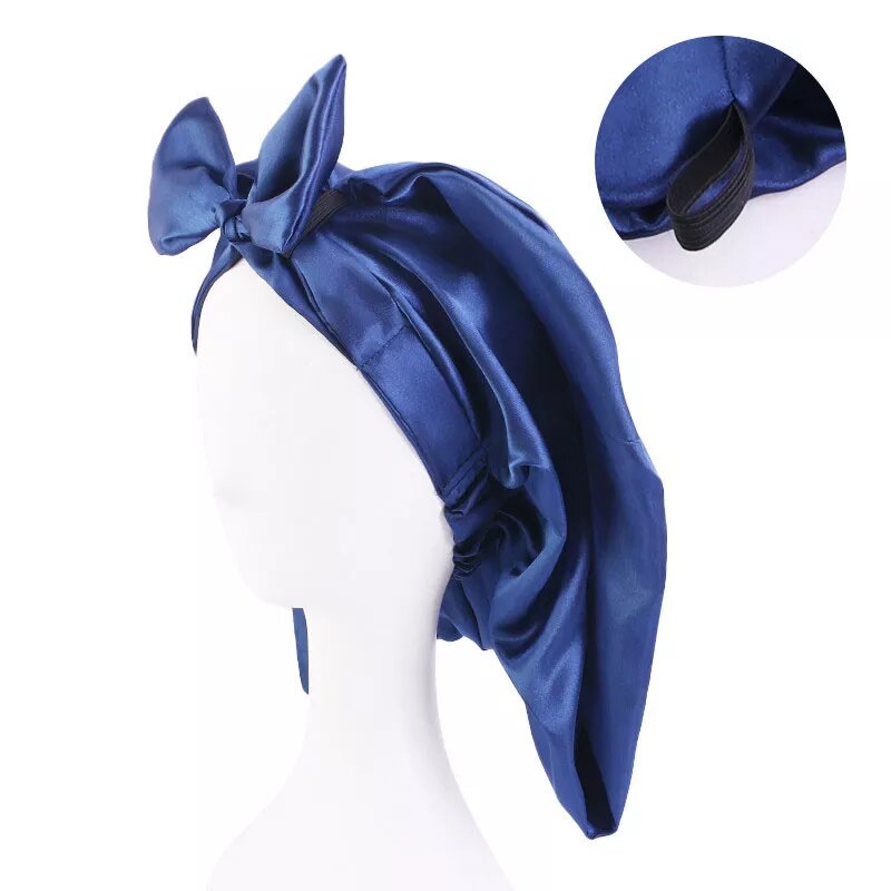 bonnet satin noué cheveux longs bleu foncé