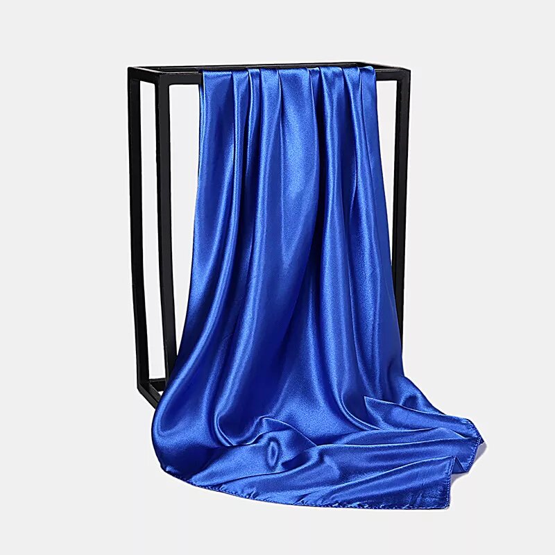 foulard en satin bleu roi