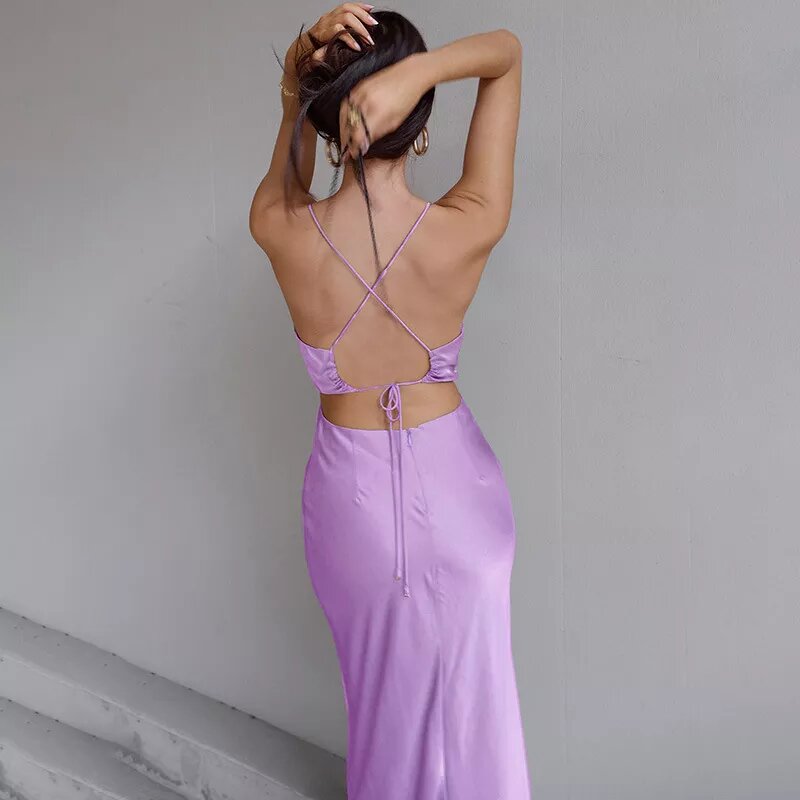 robe maxi lilas en satin ajourée