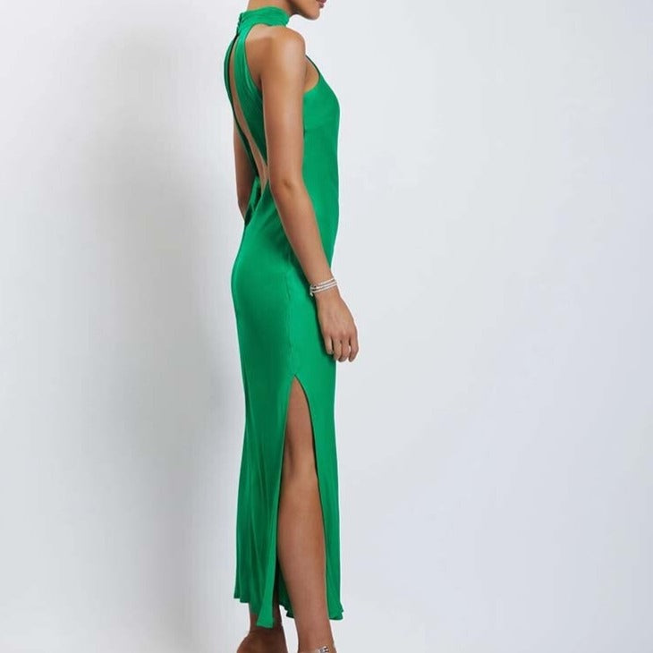 robe verte satin dos nue et drapée